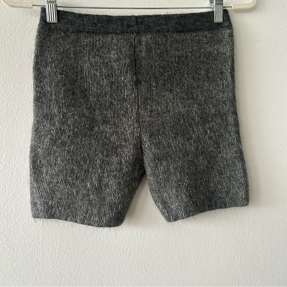 NWT JACQUEMUS Arancia Grey Striped Mohair Wool blend shorts - Picture 4 of 11